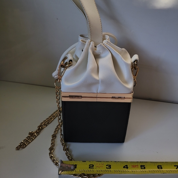 Box bag - Picture 2 of 5